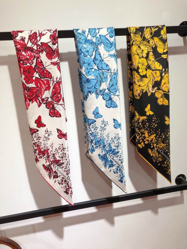 Dior silk scarf 90X90cm E11